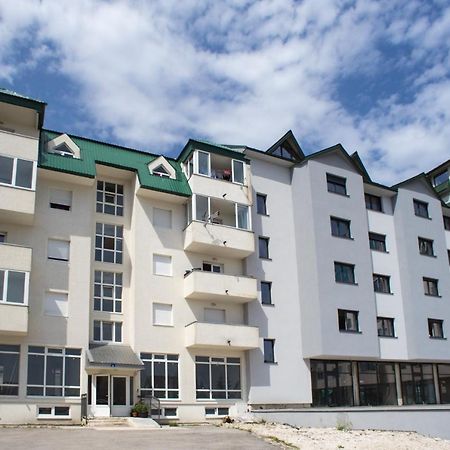 Lux Deluxe Apartment Zabljak  Ngoại thất bức ảnh